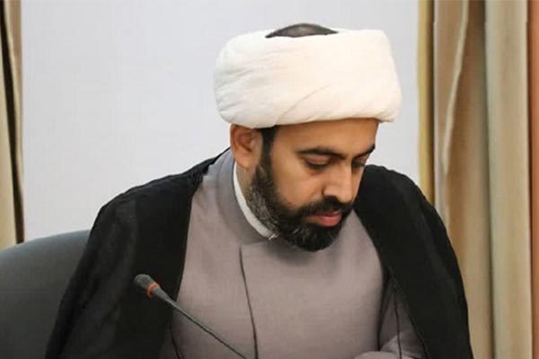 تصویر چهره حجت الاسلام علی الهی خراسانی