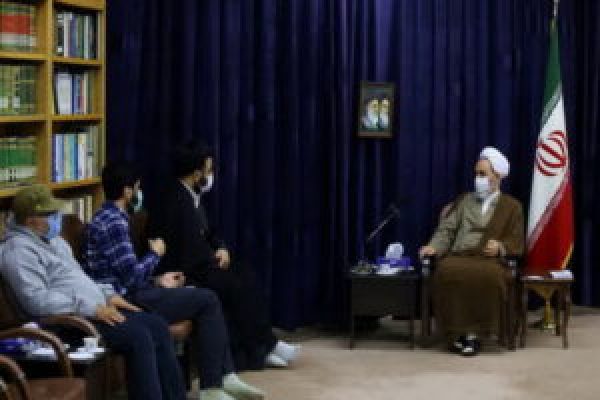 مستند-تلوزیونی-شهید-صدر-آغازگر-یک-پایان11-300x200