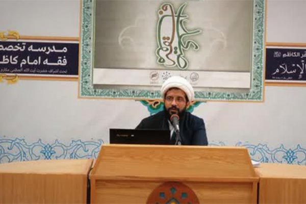تصویر چهره حجت الاسلام مهدی گرامی‌پور