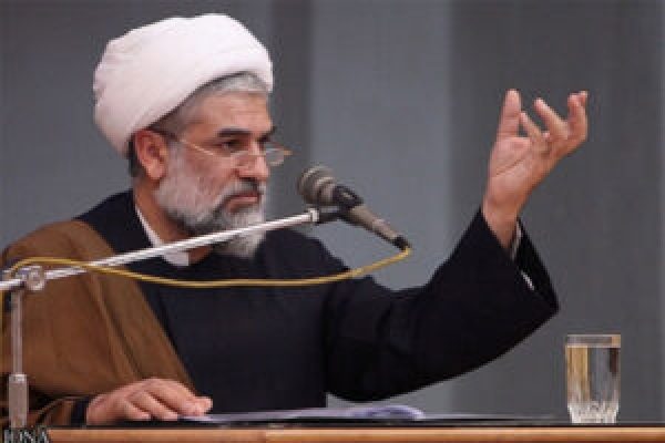 نشست-اینستاگرامی-جامعیت-تفسیر-شهید-صدر-300x200